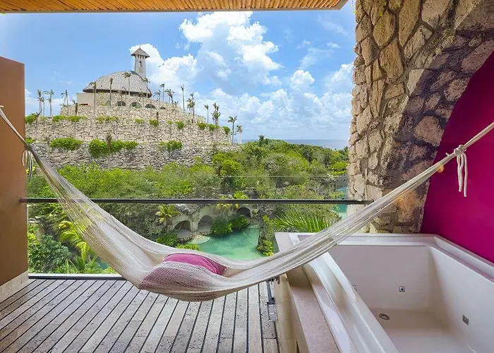 Xcaret Mexico * Los Dos Compadres