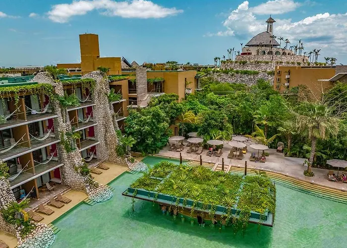 Xcaret Mexico Los Dos Compadres